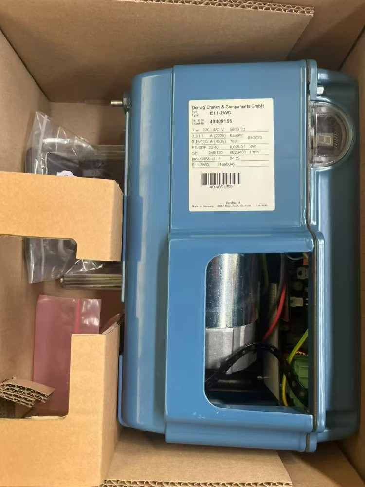 運行機(jī)構(gòu)電機(jī)帶墻板